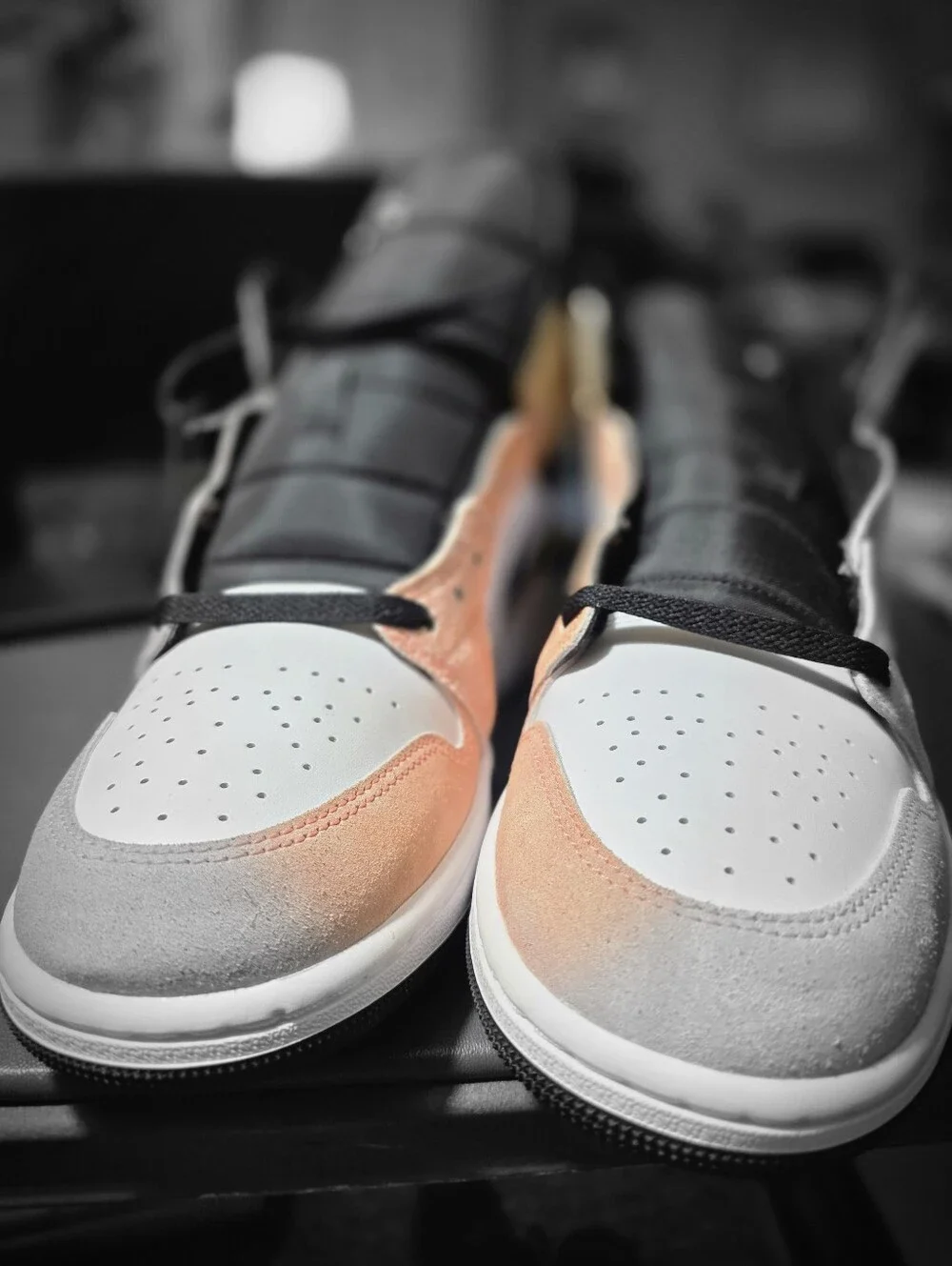 Jordan 1 Mid, Ember/Sundial/White, Size 10m, New.